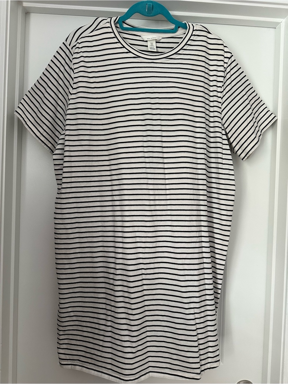 H&M White and Black Striped Short Sleeve Maternity and Nursing Dress